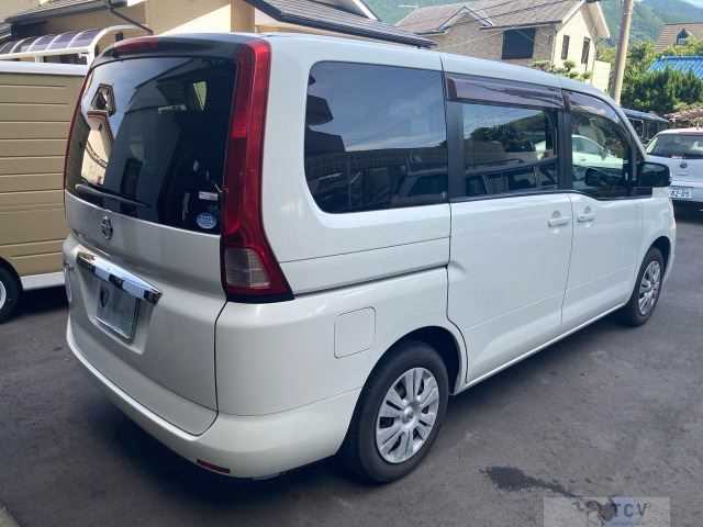 2010 Nissan Serena