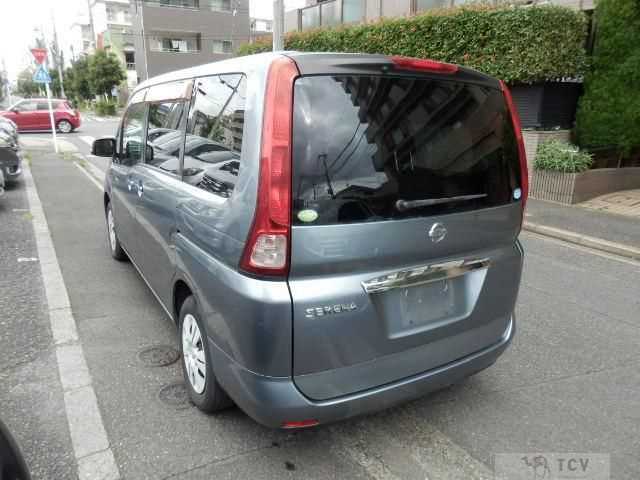 2010 Nissan Serena