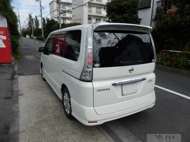 2010 Nissan Serena
