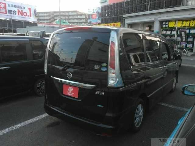 2011 Nissan Serena
