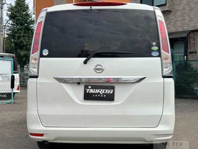 2011 Nissan Serena