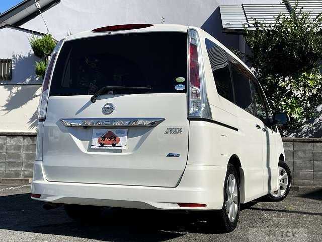 2011 Nissan Serena