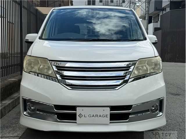 2011 Nissan Serena