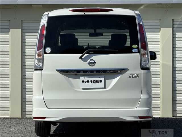 2011 Nissan Serena