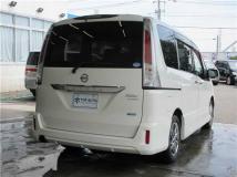 2011 Nissan Serena