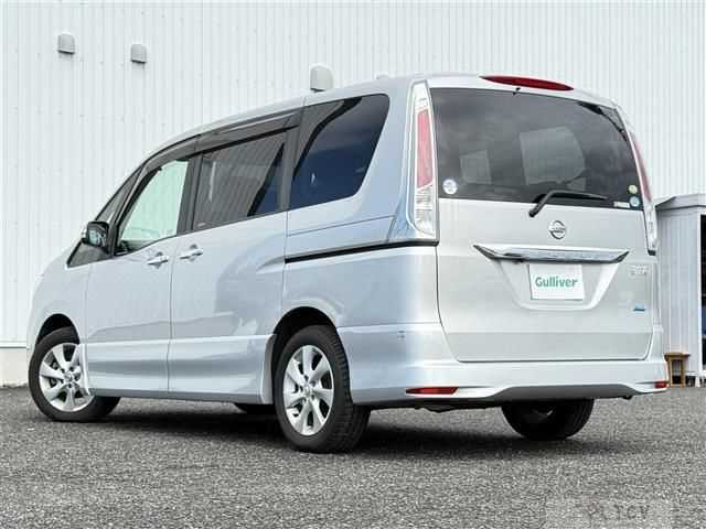 2011 Nissan Serena