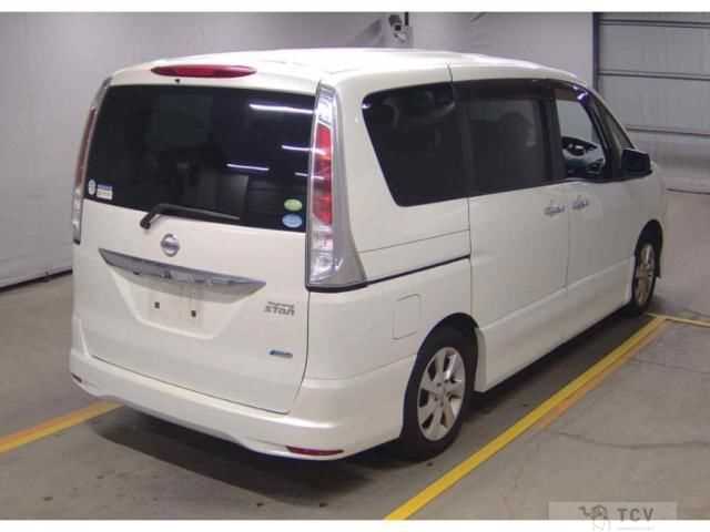 2012 Nissan Serena