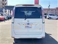 2012 Nissan Serena