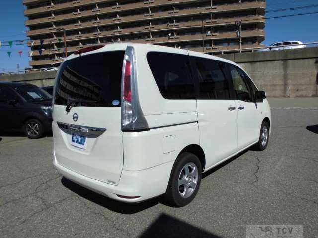 2012 Nissan Serena