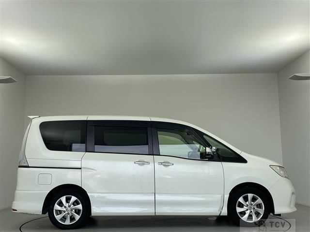 2012 Nissan Serena