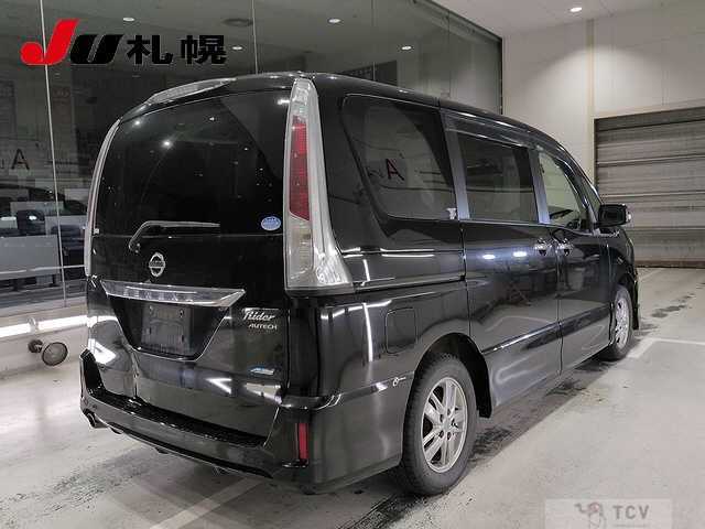 2013 Nissan Serena