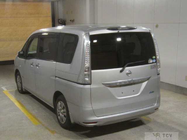 2013 Nissan Serena