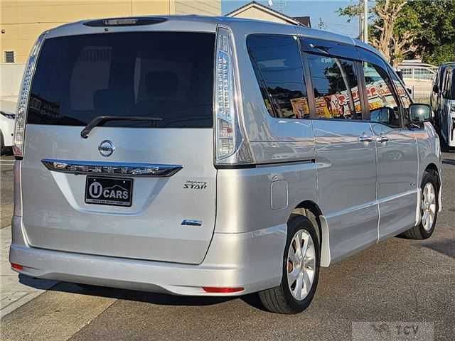 2013 Nissan Serena