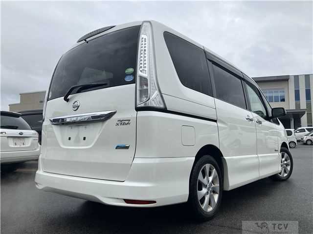 2013 Nissan Serena