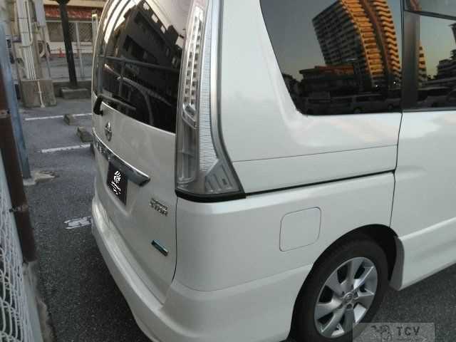 2013 Nissan Serena