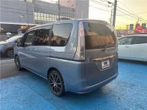 2013 Nissan Serena