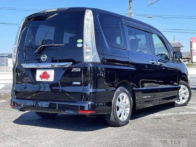 2013 Nissan Serena
