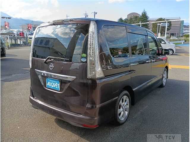 2013 Nissan Serena