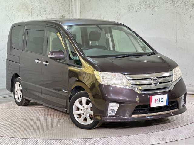 2013 Nissan Serena