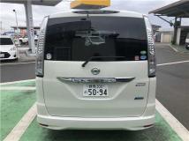 2013 Nissan Serena