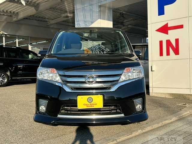 2013 Nissan Serena