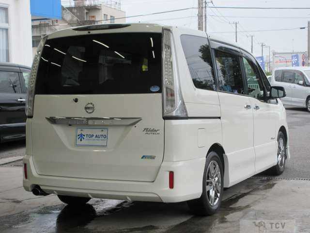 2013 Nissan Serena