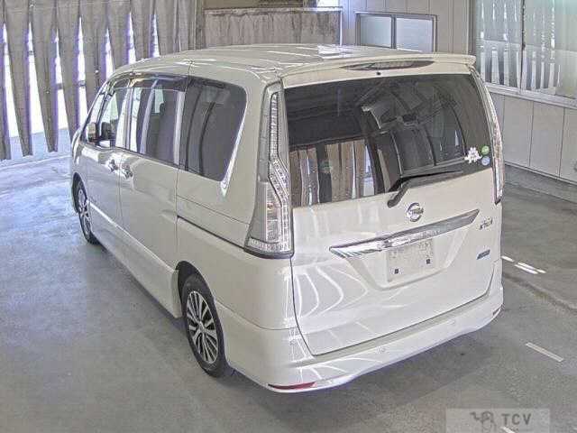 2015 Nissan Serena