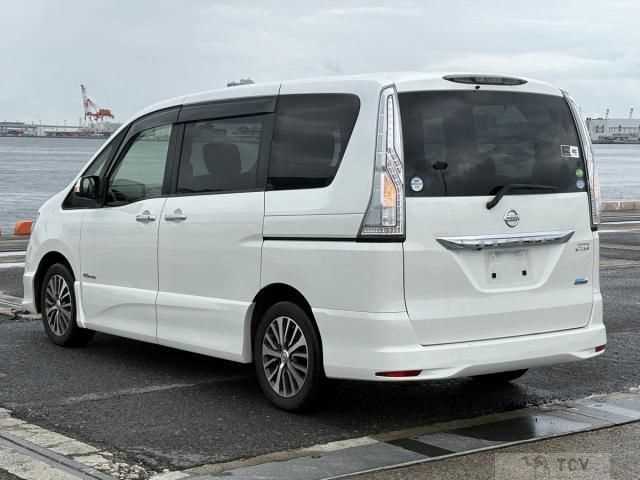 2015 Nissan Serena
