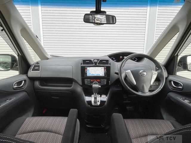 2015 Nissan Serena