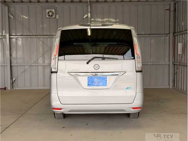 2015 Nissan Serena