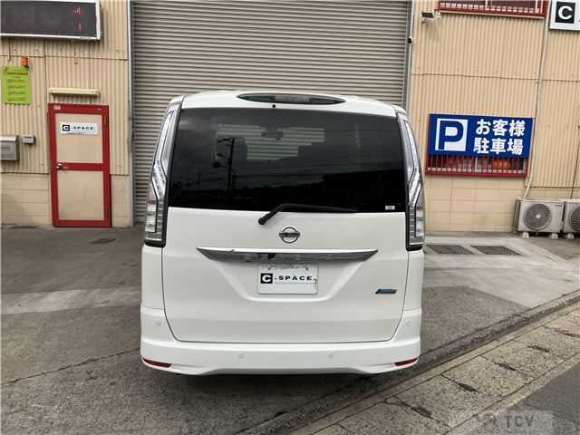 2015 Nissan Serena