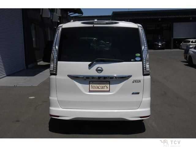 2015 Nissan Serena