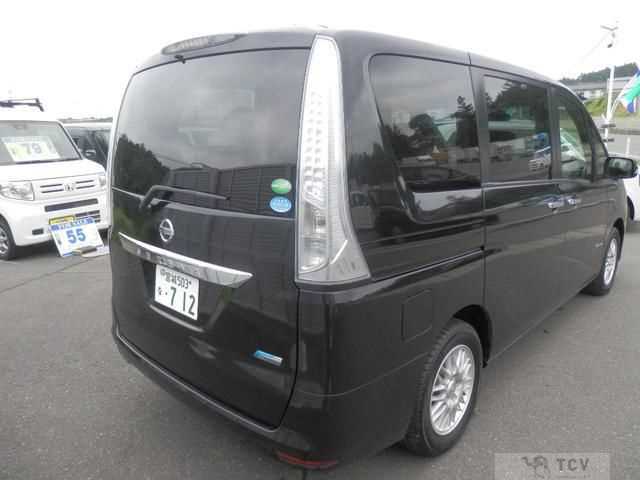 2015 Nissan Serena