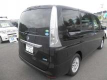 2015 Nissan Serena
