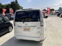 2015 Nissan Serena