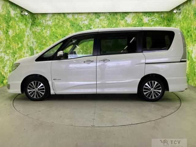 2015 Nissan Serena