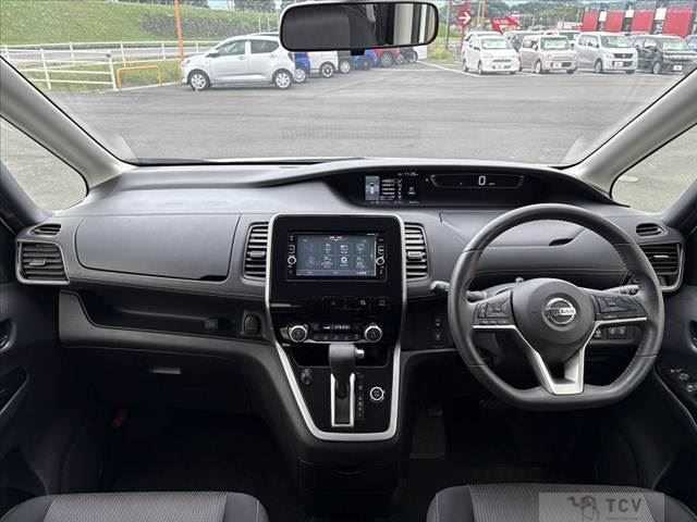 2017 Nissan Serena