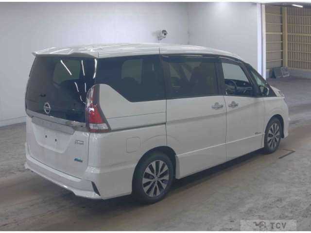 2017 Nissan Serena