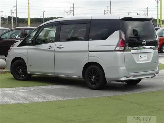 2017 Nissan Serena