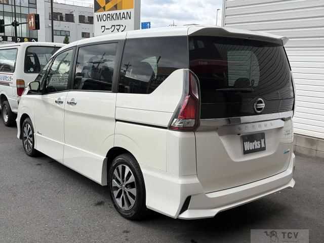 2017 Nissan Serena