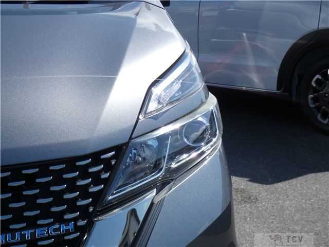 2018 Nissan Serena