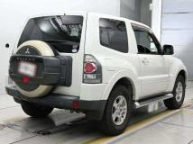 2009 Mitsubishi Pajero
