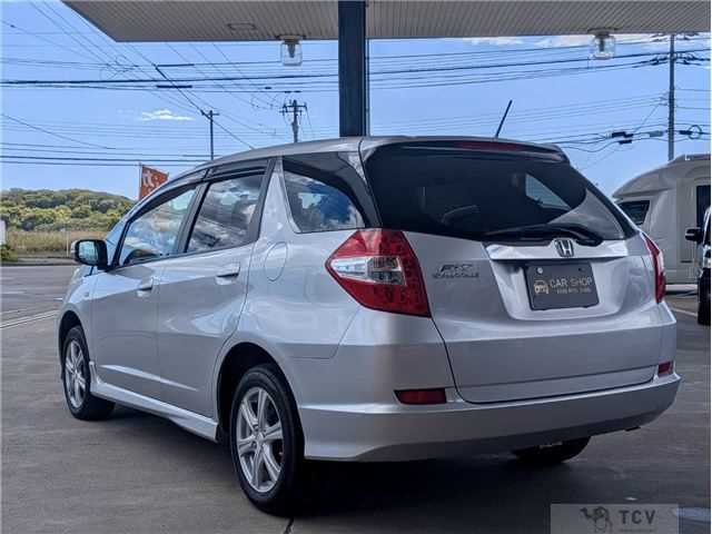 2011 Honda Fit shuttle