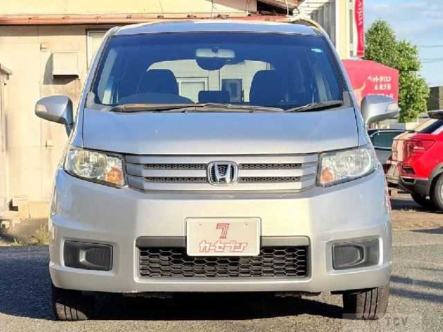 2012 Honda Freed Spike