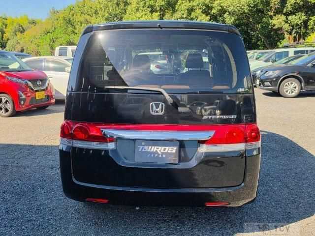 2005 Honda Step WGN