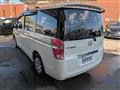 2012 Honda Step WGN