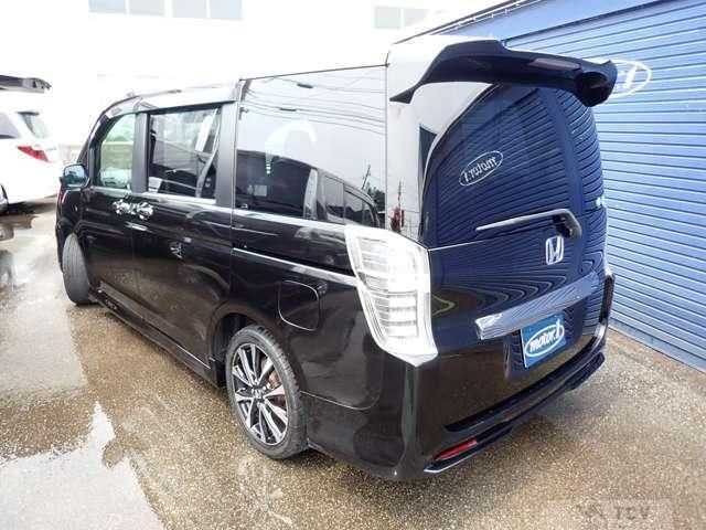 2012 Honda Step WGN