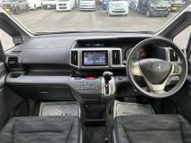 2012 Honda Step WGN