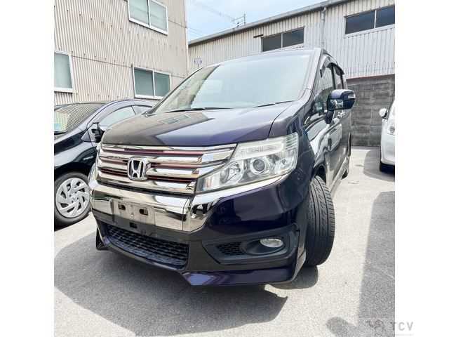 2013 Honda Step WGN