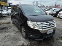 2013 Honda Step WGN